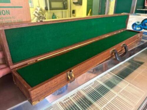 CUSTOM WOODEN POOL CUE CASE.
