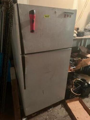 HOUSE HOLD REFRIGERATOR / FREEZER