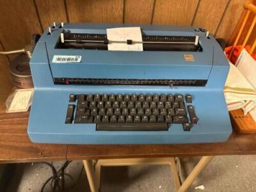 IBM CORRECTING SELECTRIC TYPEWRITER