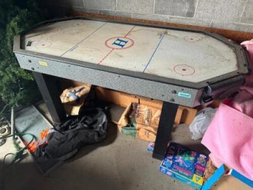 AIR HOCKEY TABLE