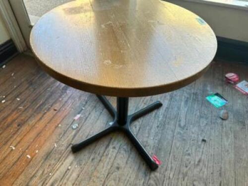 30" ROUND HARDWOOD TABLE W/ BASE