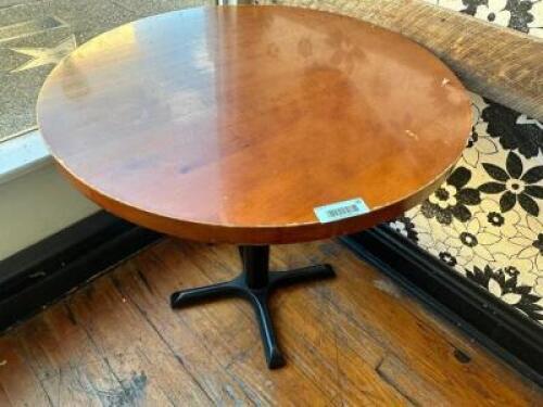 30" ROUND HARDWOOD TABLE W/ BASE