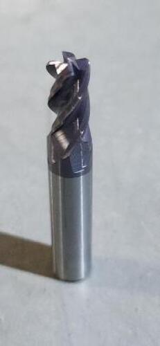 DESCRIPTION: (4) SOLID CARBIDE CORNER RADIUS END MILL BRAND/MODEL: MA FORD 121262 SIZE: 7mm DIA 12.7mm LOC 8mm SD RETAIL$: $49.48 QTY: 4