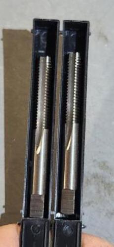 DESCRIPTION: (2) HSS STRAIGHT FLUTE HAND TAPS BRAND/MODEL: VC 04841144 SIZE: 5/16-20 UNS RETAIL$: $47.71 QTY: 2