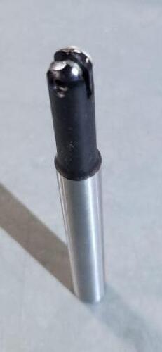 DESCRIPTION: (1) INDEXABLE BALL NOSE END MILL BRAND/MODEL: HERTEL 91856286 SIZE: 1/2" D 0.236" MAX DOC RETAIL$: $239.60 QTY: 1