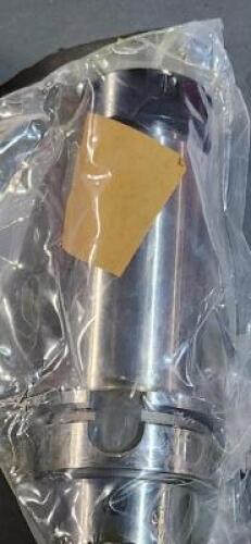 DESCRIPTION: (1) ER32 HOLLOW TAPER SHANK COLLET CHUCK BRAND/MODEL: ACCUPRO 89668008 SIZE: 0.625 TO 0.7813" CAPACITY RETAIL$: $467.66 QTY: 1