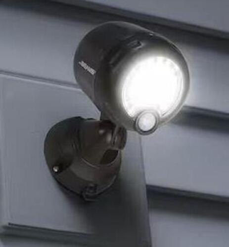 DESCRIPTION: (1) LED SPOT LIGHT BRAND/MODEL: MRBEAMSMB361X-BRN INFORMATION: PICTURED ITEM MAY DIFFER FROM ACTUAL PRODUCT RETAIL$: $29.43 QTY: 1