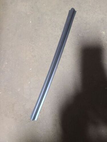 DESCRIPTION: (3) CASES OF (75) RUBBER SEALS BRAND/MODEL: I11509-002 QTY: 3
