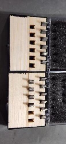 DESCRIPTION: (16) CARBIDE GROOVING INSERTS BRAND/MODEL: THIN BIT LGT092D2RCR030 RETAIL$: 21.69 PER INSERT QTY: 16