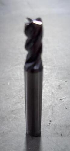 DESCRIPTION: (4) SOLID CARBIDE CORNER RADIUS END MILL BRAND/MODEL: WIDIA 2545570 SIZE: 7mm DIA 16mm LOC 0.2 RAD RETAIL$: $81.61 QTY: 4