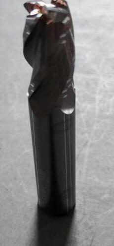 DESCRIPTION: (4) SOLID CARBIDE CORNER RADIUS END MILL BRAND/MODEL: HTC 350-4500 SIZE: 1/2" 1" LOC 0.90" RAD RETAIL$: $52.47 EA QTY: 4