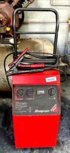 MANUAL BATTERY CHARGER