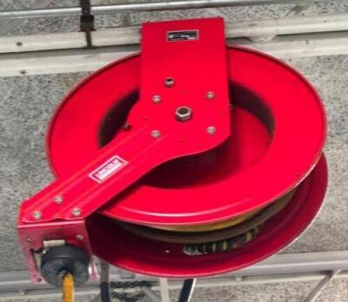 PNEUMATIC HOSE REEL