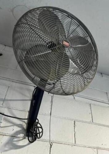 WALL MOUNT INDUSTRIAL FAN