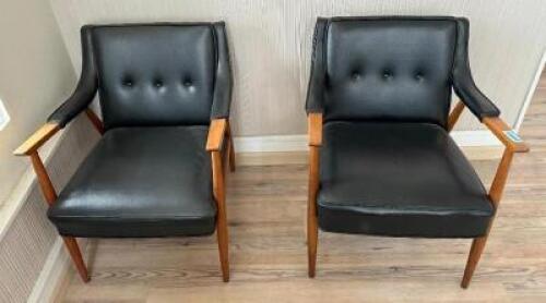 (2) ARMED LOUNGE CHAIRS