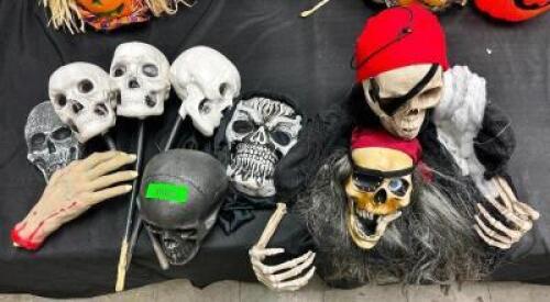 ASSORTED HALLOWEEN DECOR