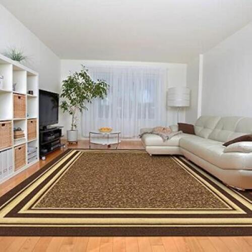 AREA RUG
