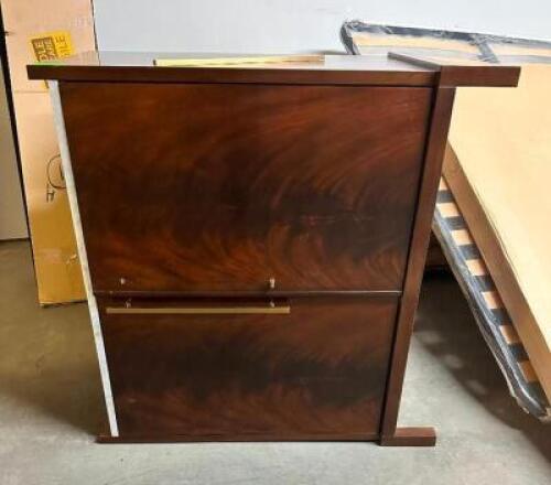 BAR WITH GRANITE COUNTER TOP