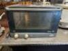 CADCO ELECTRIC COUNTER TOP CONVECTION OVEN.