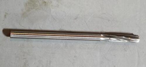 DESCRIPTION: (2) HSS SPIRAL FLUTE CHUCKING REAMERS BRAND/MODEL: MADE IN USA 420058 SIZE: .1535" DIA .4990" RETAIL$: $34.45 QTY: 2