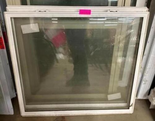 DESCRIPTION: (2) WINDOWS SIZE: 32"X30" QTY: 2