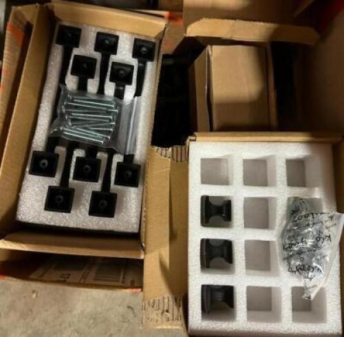 DESCRIPTION: ASSORTED CABINET HANDLES AND KNOBS QTY: 1