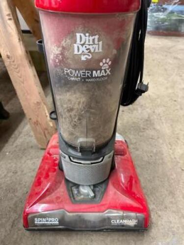 DESCRIPTION: SPIN3 PRO VACUUM CLEANER BRAND/MODEL: DIRT DEVIL QTY: 1