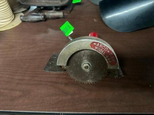 VINTAGE CIRCULAR SAW