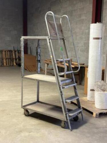 ROLLING LADDER