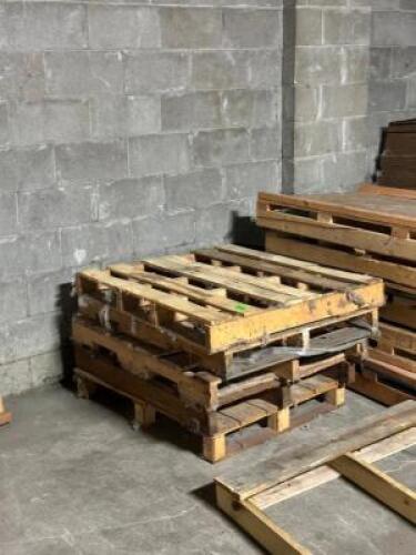 STACK OF PREMIUM PALLETS