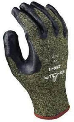 DESCRIPTION: (24) PAIRS OF CUT RESISTANT GLOVES BRAND/MODEL: SHOWA #250-07 INFORMATION: GREEN SIZE: SIZE 7 RETAIL$: $15.09 PER PAIR QTY: 24