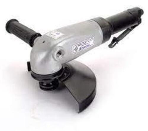 DESCRIPTION: (1) ANGLE GRINDER BRAND/MODEL: DAEWOO/SHK-DAG-7LG INFORMATION: SILVER/11000 MAX RPM RETAIL$: $376.47 EA QTY: 1