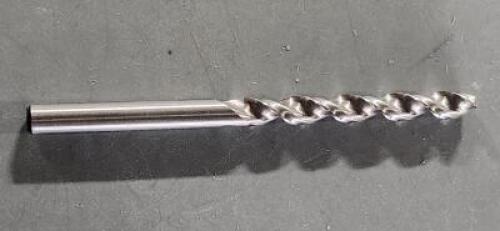 DESCRIPTION: (1) COBALT JOBBER DRILL BRAND/MODEL: ACCUPRO 05599410 SIZE: 9/32" RETAIL$: $20.49 QTY: 1