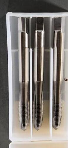 DESCRIPTION: (3) HSS SPIRAL POINT PLUG TAP BRAND/MODEL: KENNAMETAL 40510286236 SIZE: M10x1.25 RETAIL$: $36.89 QTY: 3