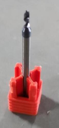 DESCRIPTION: (8) SOLID CARBIDE DRILL BITS BRAND/MODEL: MITGI S131-075-118-3X SIZE: 118 DEG .075" QTY: 8