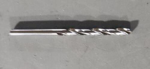DESCRIPTION: (3) SOLID CARBIDE JOBBER DRILLS BRAND/MODEL: HERTEL 79892113 SIZE: #30 118* RETAIL$: $15.93 QTY: 3