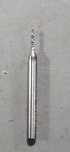 DESCRIPTION: (10) SOLID CARBIDE DRILL BITS BRAND/MODEL: MITGI R132-0 SIZE: 0.0315" DIA QTY: 10