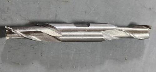 DESCRIPTION: (1) HSS DE SQ END MILL BRAND/MODEL: VC 01700269 SIZE: 13/32" DIA 13/16" LOC 1/2" SD RETAIL$: $9.72 QTY: 1