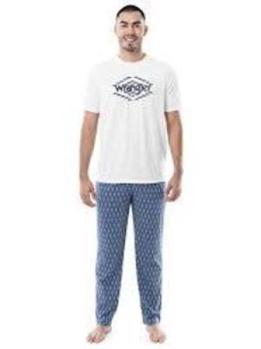 DESCRIPTION: (1) SHIRT BRAND/MODEL: WRANGLER #KNO60505WR INFORMATION: BRIGHT WHITE SIZE: XL RETAIL$: $14.70 EA QTY: 1