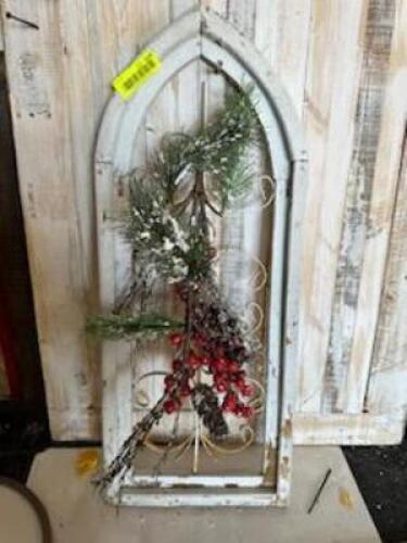 30"X12" WOODEN WINDOW DECOR