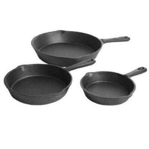 GIBSON 3PC CAST IRON SKILLET SET RETAILS FOR $19.88