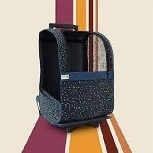 DESCRIPTION: (1) PET CARRIER TROLLEY BRAND/MODEL: OILLIE AND HUTCH RETAIL$: $54.99 EA QTY: 1