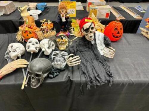 ASSORTED HALLOWEEN DECOR