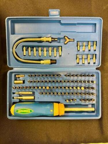 SCREWDRIVER TOOL KIT