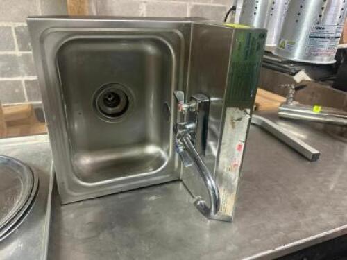 DESCRIPTION STAINLESS HAND SINK W/ FAUCET LOCATION BAY 6 QTY 1