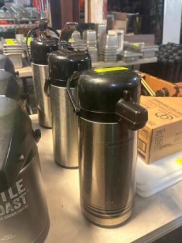 DESCRIPTION (3) INSULATED BEVERAGE DECANTERS WITH PUSH TOP LIDS LOCATION BAY 6 THIS LOT IS: SOLD BY THE PIECE QTY 3