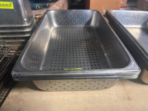 DESCRIPTION (4) FULL SIZE SLOTTED STAINLESS INSERTS ADDITIONAL INFORMATION 4" DEEP LOCATION BAY 6 THIS LOT IS: SOLD BY THE PIECE QTY 4