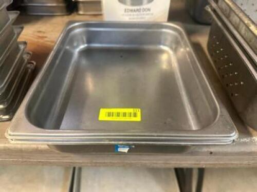 DESCRIPTION (3) HALF SIZE STAINLESS INSERTS W/ LIDS ADDITIONAL INFORMATION 2" DEEP LOCATION BAY 6 THIS LOT IS: SOLD BY THE PIECE QTY 3
