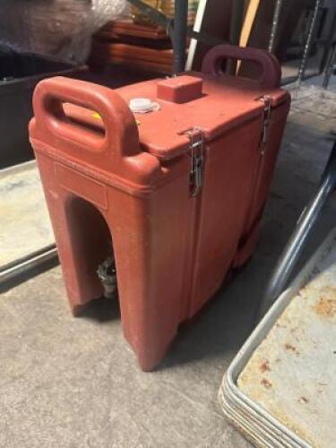 DESCRIPTION MAROON PLASTIC INSULATED BEVERAGE CARRIER LOCATION BAY 6 QTY 1