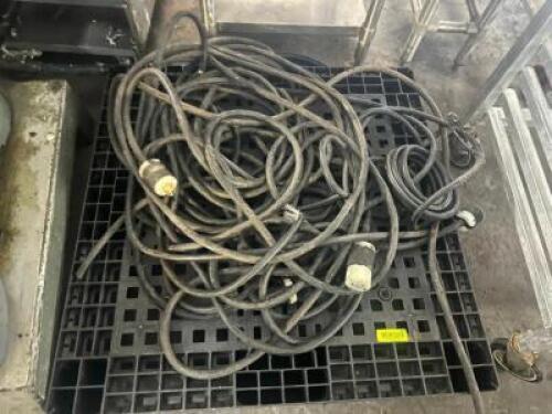 DESCRIPTION CONTENTS OF PALLET - ASSORTED CUT HEAVY DUTY ELECTRICAL CABLES. LOCATION BAY 6 THIS LOT IS: ONE MONEY QTY 1